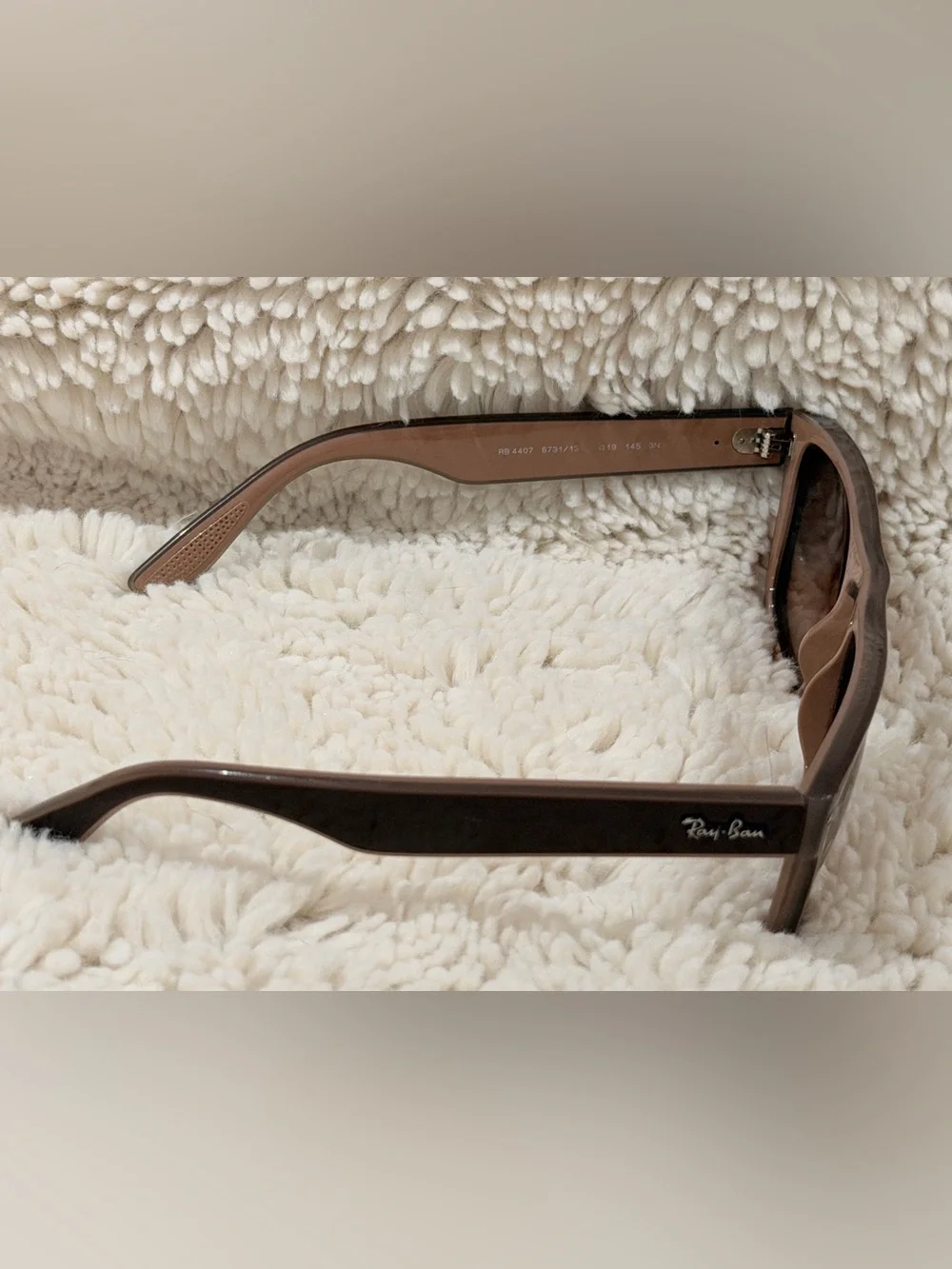 Ray-Ban classic ray